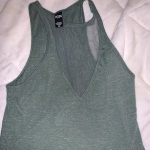 tank top.